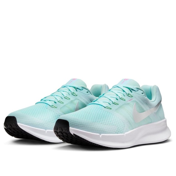 Nike Women\'s Swift 3 Shoes - Light Blue and Silver
